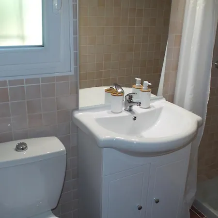 Petite Maison Sous Les Oliviers A